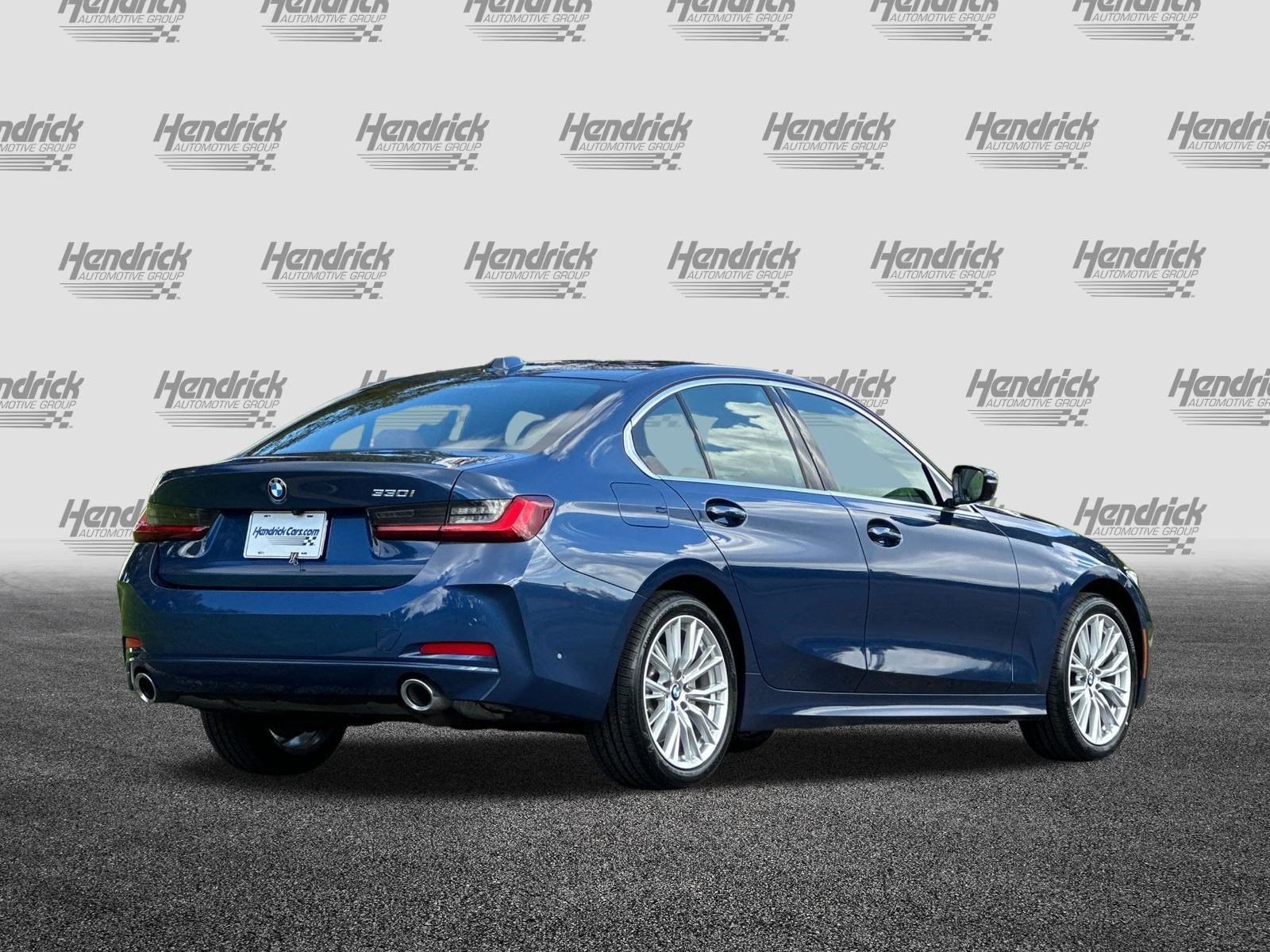 Used 2024 BMW 330i Sedan w/ Premium Package RWD image 5