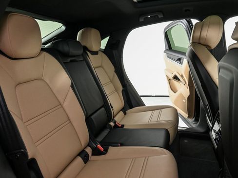 New 2025 Porsche Cayenne S image 23