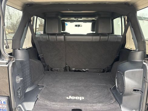Used 2012 Jeep Wrangler Unlimited Sport AWD/4WD image 19