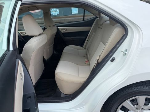 Used 2016 Toyota Corolla LE FWD image 13