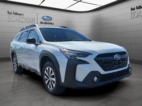Used 2024 Subaru Outback Premium AWD/4WD image 2