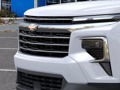 New 2026 Chevrolet Traverse LT w/ Driver Confidence Package FWD image 13