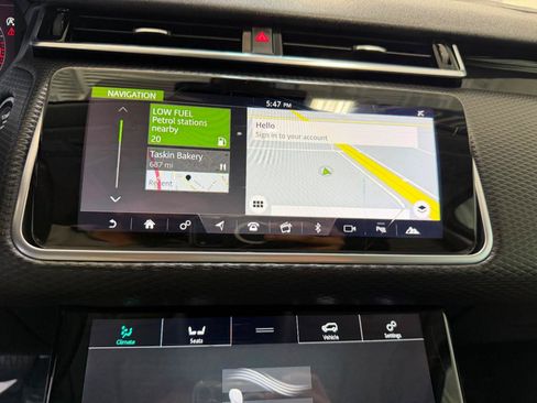 Used 2018 Land Rover Range Rover Velar S AWD/4WD image 38