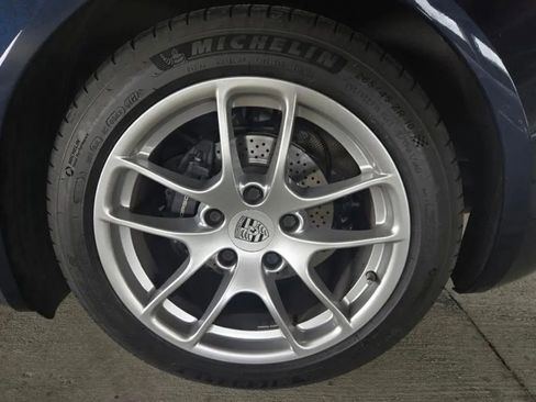Used 2021 Porsche 718 Cayman RWD image 15