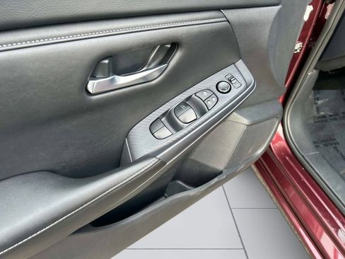 Used 2024 Nissan Sentra SV image 18