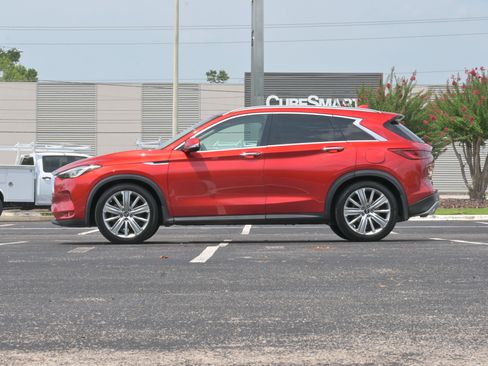 Used 2020 INFINITI QX50 Sensory w/ Proactive Package AWD/4WD image 6