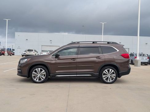 Certified 2021 Subaru Ascent Limited w/ Popular Package #2 image 3