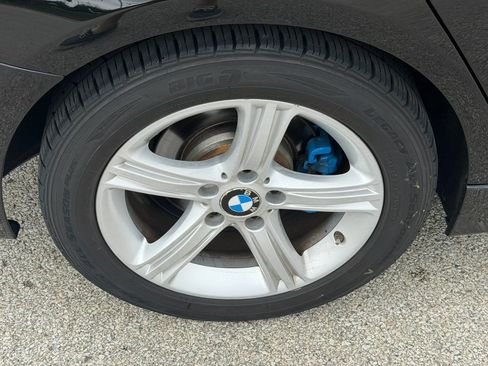 Used 2013 BMW 328i xDrive Sedan AWD/4WD image 11