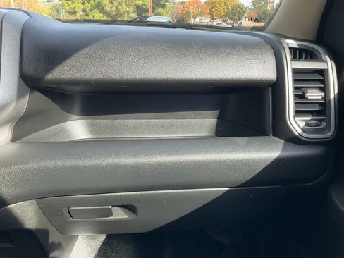 Used 2019 RAM 3500 Tradesman w/ Chrome Appearance Group image 47