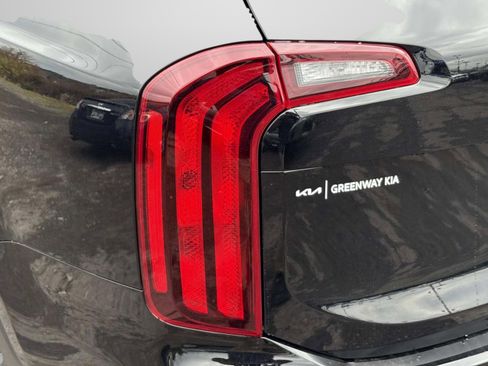 New 2025 Kia Telluride S image 11