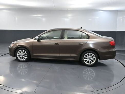 Used 2014 Volkswagen Jetta SE image 8