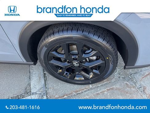 Used 2024 Honda HR-V Sport image 32