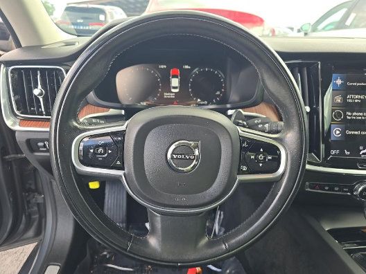 Used 2021 Volvo S60 T6 Momentum w/ Protection Package Premier AWD/4WD image 5