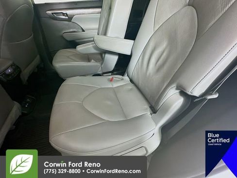 Used 2023 Toyota Highlander Platinum image 38
