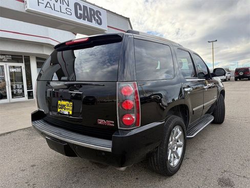 Used 2011 GMC Yukon Denali image 8