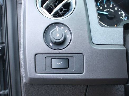 Used 2012 Ford F150 XLT w/ XLT Chrome Pkg image 15