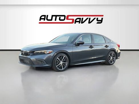 Used 2024 Honda Civic Touring image 3