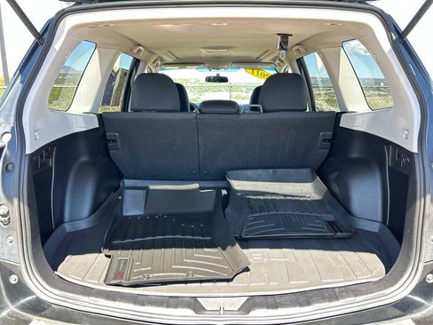Used 2011 Subaru Forester 2.5X Premium w/ All-Weather Pkg AWD/4WD image 5