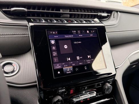 New 2025 Jeep Grand Cherokee Laredo image 13