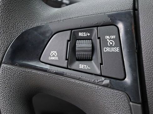 Used 2017 Chevrolet Equinox LS image 16