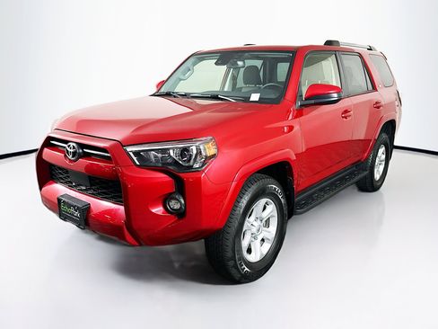 Used 2024 Toyota 4Runner SR5 image 3