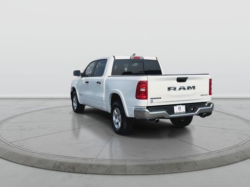 Used 2025 RAM 1500 Big Horn AWD/4WD image 7