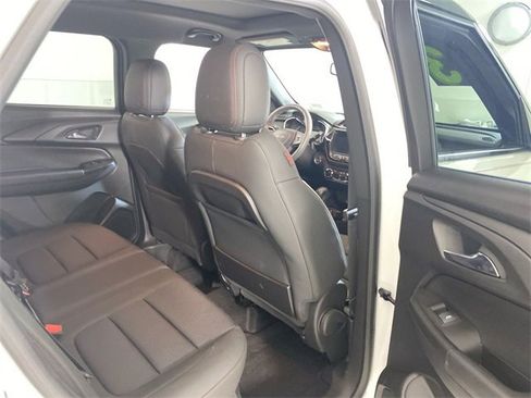 Used 2023 Chevrolet TrailBlazer RS w/ Sun and Liftgate Package image 32