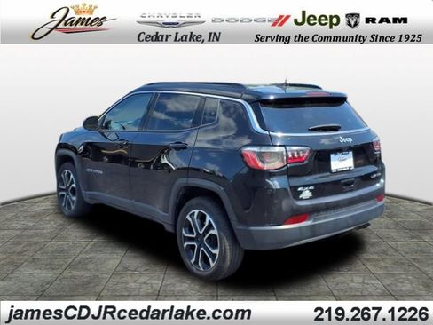 Used 2022 Jeep Compass Limited image 3