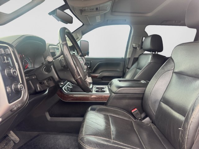 Used 2019 GMC Sierra 2500 SLT w/ Duramax Plus Package AWD/4WD image 11
