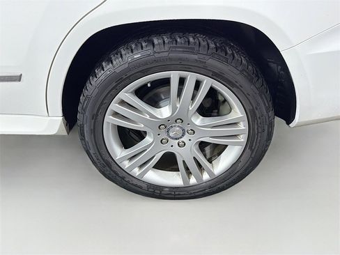 Used 2015 Mercedes-Benz GLK 350 4MATIC image 30