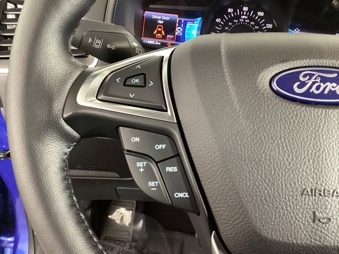 Used 2023 Ford Edge SEL w/ Convenience Package image 23