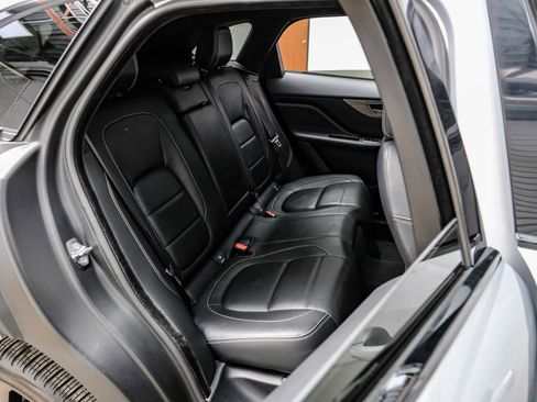 Used 2019 Jaguar F-PACE S image 36