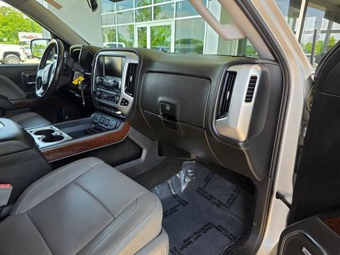 Used 2018 GMC Sierra 1500 SLT AWD/4WD image 11
