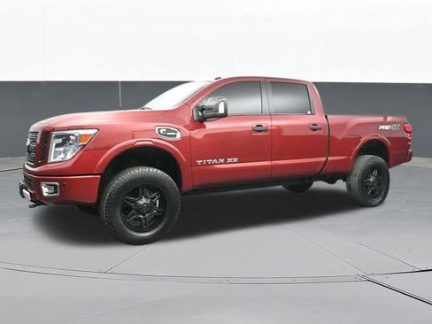 Used 2018 Nissan Titan PRO-4X w/ Pro-4x Convenience Package AWD/4WD image 7