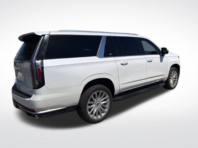 Used 2023 Cadillac Escalade ESV Premium Luxury AWD/4WD image 5