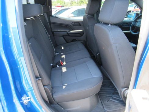 Used 2023 Chevrolet Colorado Trail Boss w/ LPO, Dark Essentials Package AWD/4WD image 33