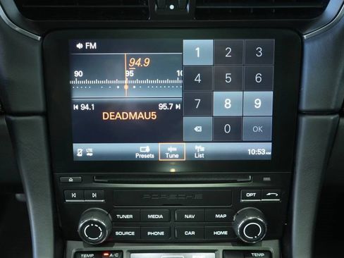 Used 2019 Porsche 911 Turbo S image 17