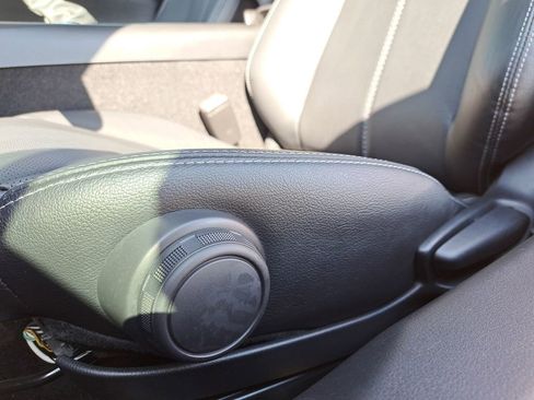 Used 2023 MAZDA MX-5 Miata Grand Touring w/ Weather Package image 9