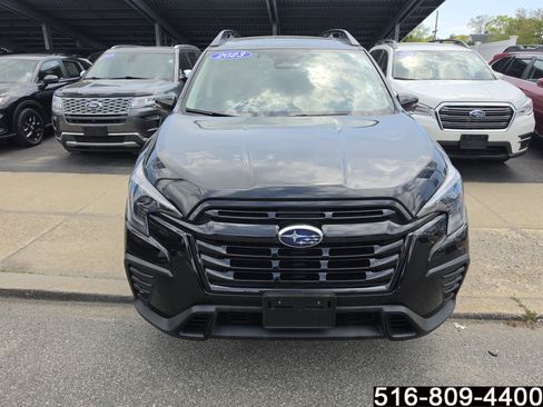 Used 2023 Subaru Ascent Onyx Edition AWD/4WD image 2