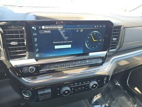 Used 2025 Chevrolet Silverado 1500 LT image 22