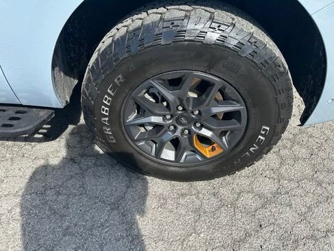 Used 2025 Ford Expedition Tremor AWD/4WD image 13