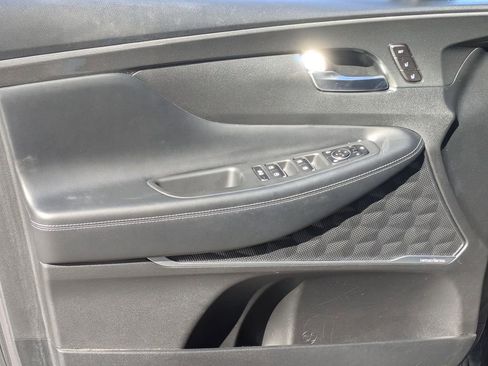 Used 2021 Hyundai Santa Fe Limited image 9