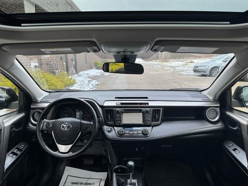 Used 2018 Toyota RAV4 XLE image 7