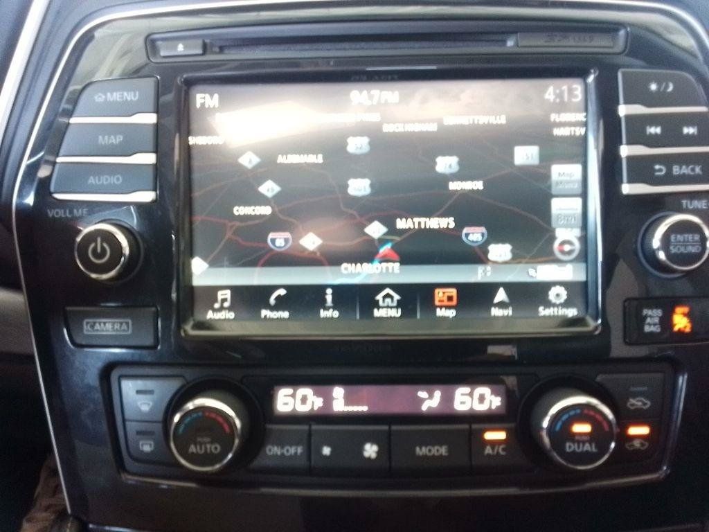 Used 2017 Nissan Maxima 3.5 SL FWD image 10