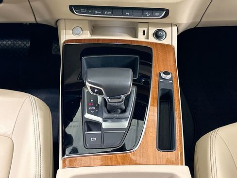 Certified 2023 Audi Q5 2.0T Premium w/ Convenience Package image 13