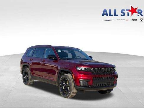 Used 2025 Jeep Grand Cherokee L Altitude image 1