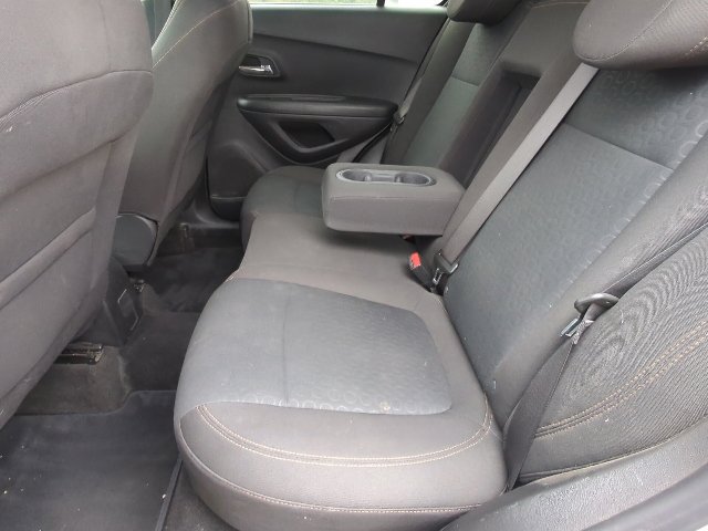 Used 2022 Chevrolet Trax LS w/ Tint and Cruise Package AWD/4WD image 21