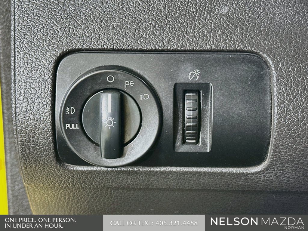 Used 2006 Ford Mustang GT RWD image 11