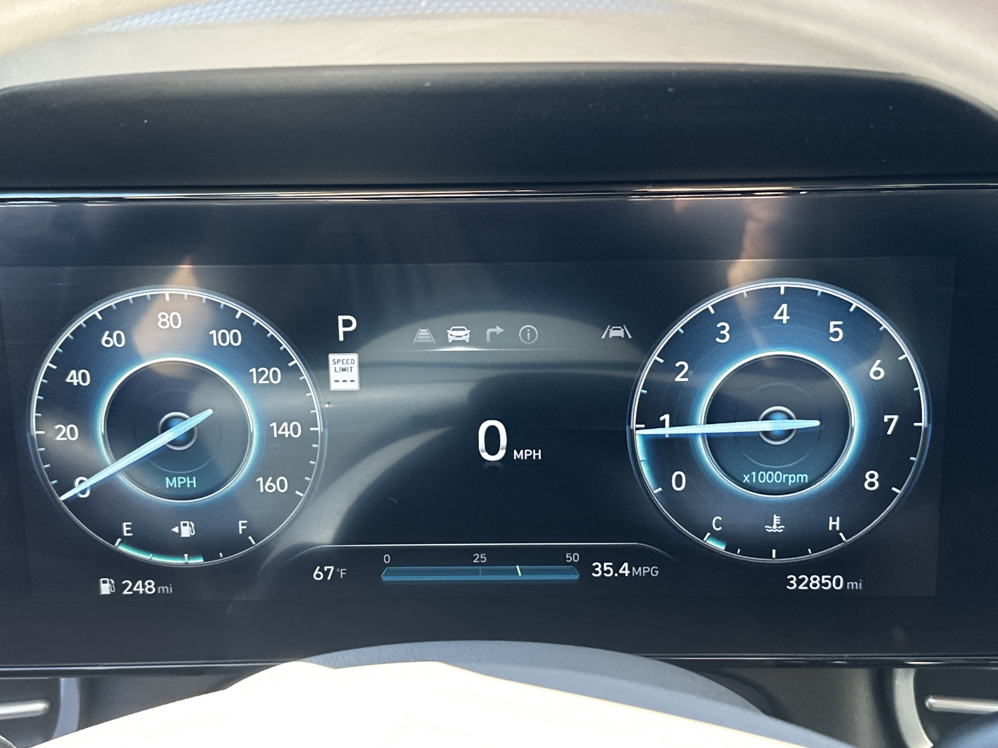 Certified 2024 Hyundai Elantra SEL FWD image 15