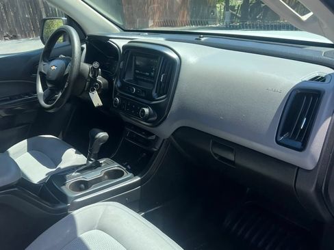 Used 2018 Chevrolet Colorado W/T RWD image 13